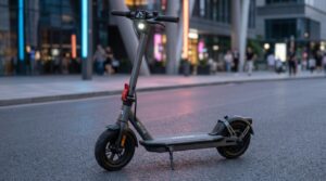 Hulajnoga elektryczna Motus Scooty 10 2022 [TEST] ⭐️ Król miejskiego zasięgu i komfortu