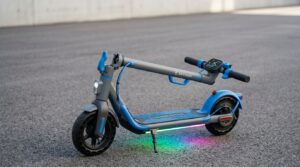 Hulajnoga elektryczna Segway-Ninebot C2 Pro E [TEST] ⭐️ Rosnący wraz z dzieckiem hit z RGB i Bluetooth!